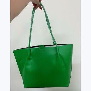 NWT Everyday Tote Bag Faux Leather in Green